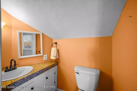 Bath - 1328 Shepard St, Crystal, MI 48818 photo 6 of 9