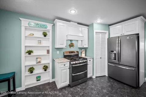 Kitchen - 1328 Shepard St, Crystal, MI 48818 photo 5 of 5