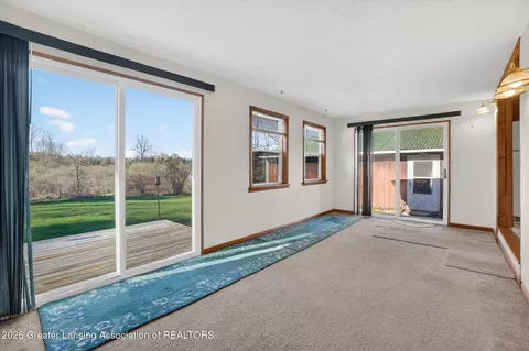 Living - 8410 Coleman Rd, Haslett, MI 48840 photo 4 of 6