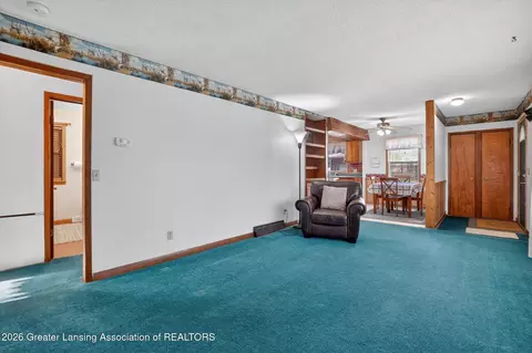Living - 8410 Coleman Rd, Haslett, MI 48840 photo 2 of 6