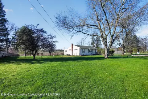 Exterior - 8410 Coleman Rd, Haslett, MI 48840 photo 15 of 16