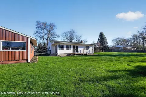 Exterior - 8410 Coleman Rd, Haslett, MI 48840 photo 8 of 16