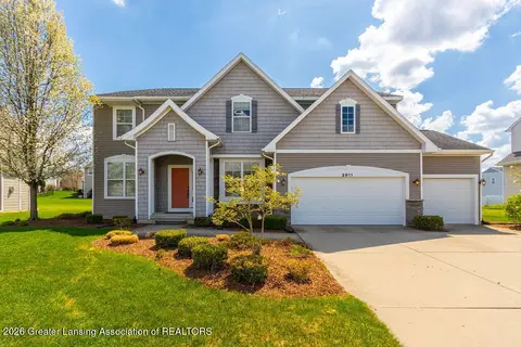 2611 Lupine Dr, Okemos, MI 48864