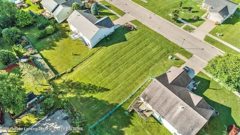 965 Franklin Farm Dr, Mason, MI 48854