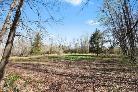 0000 Territorial Rd, Stockbridge, MI 49285