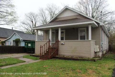 2421 S Rundle Ave, Lansing, MI 48910