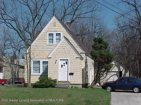 556 N Hagadorn Rd, East Lansing, MI 48823