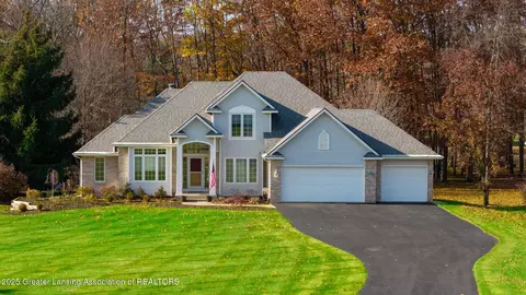 6125 Brooks Lndg, Dimondale, MI 48821