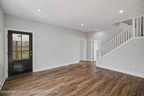 Living - 652 E Jefferson St, Grand Ledge, MI 48837 photo 2 of 5