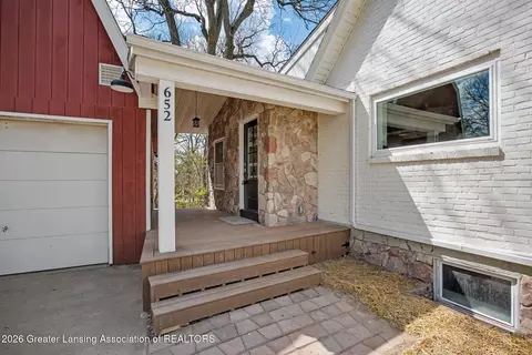 Exterior - 652 E Jefferson St, Grand Ledge, MI 48837 photo 7 of 8