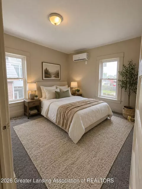 Bedroom - 819 Eureka St, Lansing, MI 48912 photo 3 of 4
