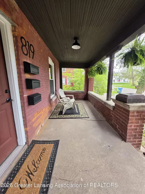 Exterior - 819 Eureka St, Lansing, MI 48912 photo 2 of 2