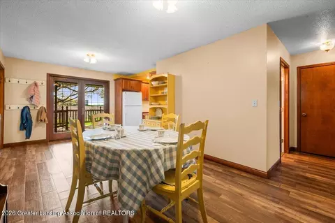 Dining - 5120 W Humphrey Rd, Ithaca, MI 48847 photo 2 of 4