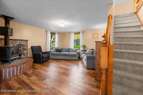 Living - 5120 W Humphrey Rd, Ithaca, MI 48847 photo 3 of 3