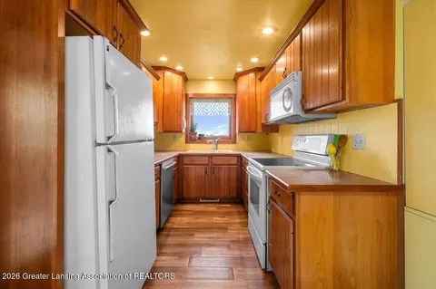 Kitchen - 5120 W Humphrey Rd, Ithaca, MI 48847 photo 1 of 3
