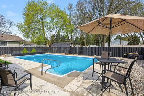 Exterior - 104 Rex St, Saint Johns, MI 48879 photo 3 of 3