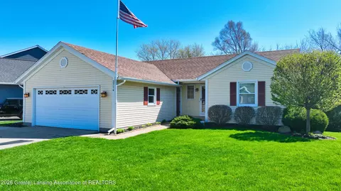3714 Black Creek Dr, Hudsonville, MI 49426