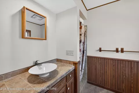 Bath - 5126 Sleight Rd, Bath, MI 48808 photo 1 of 2