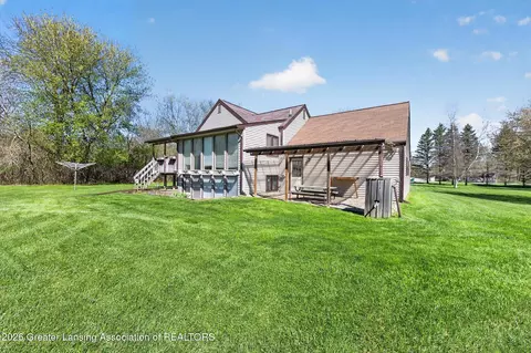 Exterior - 5126 Sleight Rd, Bath, MI 48808 photo 8 of 12