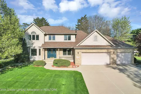 2622 Sorority Ln, Holt, MI 48842