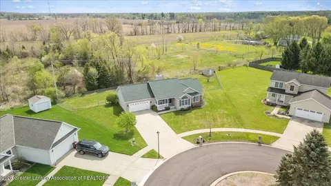 View/Area - 10114 Roblyn Cir, Dimondale, MI 48821 photo 8 of 8