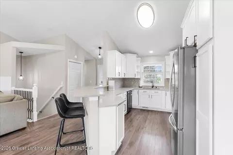 Kitchen - 10114 Roblyn Cir, Dimondale, MI 48821 photo 1 of 3