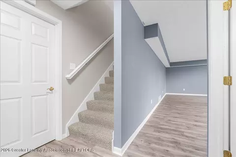 Entry Way - 10114 Roblyn Cir, Dimondale, MI 48821 photo 5 of 5
