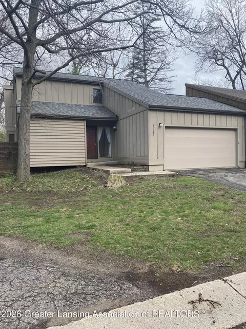 5713 Paige Ct, East Lansing, MI 48823