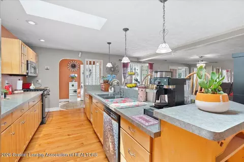 Kitchen - 208 W W Pne, Ashley, MI 48806 photo 4 of 5
