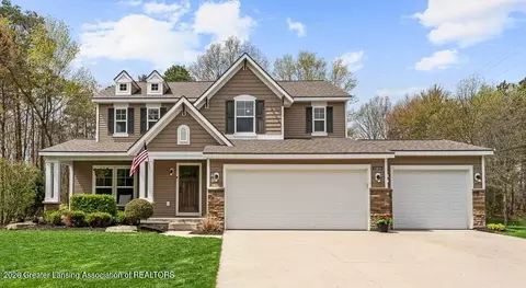 12831 Pine Glen Dr, Grand Haven, MI 49417