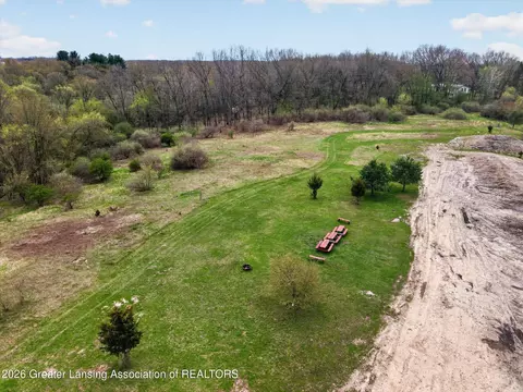 12791 Upton Rd, Bath, MI 48808 photo 45