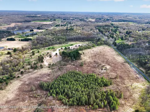 12791 Upton Rd, Bath, MI 48808 photo 32