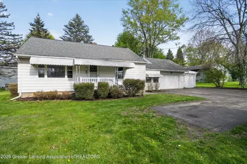 1910 Elmwood Rd, Lansing, MI 48917