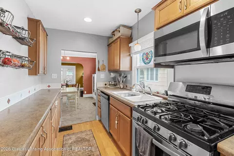 Kitchen - 2226 Strathmore Rd, Lansing, MI 48910 photo 1 of 3