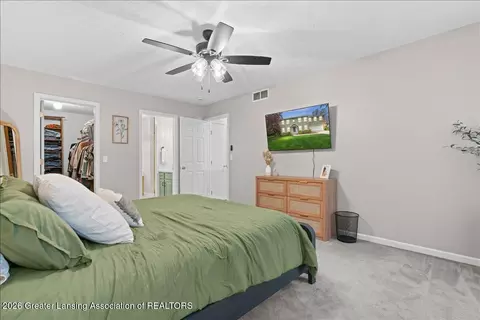 Bedroom - 13176 Blackwood Dr, Dewitt, MI 48820 photo 2 of 6