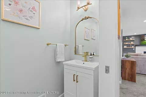 Bath - 13176 Blackwood Dr, Dewitt, MI 48820 photo 1 of 4