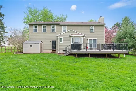 Exterior - 13176 Blackwood Dr, Dewitt, MI 48820 photo 7 of 9