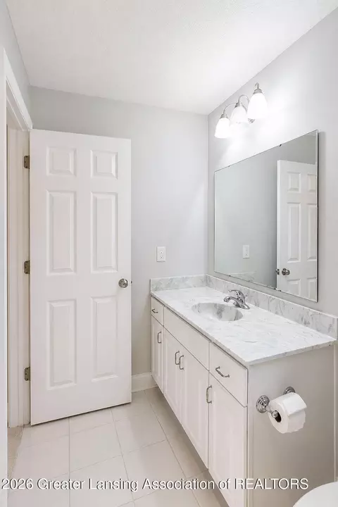 Bath - 3600 Otsego Dr, Okemos, MI 48864 photo 6 of 7