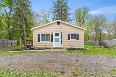 4585 Sycamore St, Holt, MI 48842