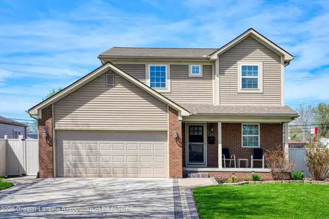 28125 Gladstone St, Saint Clair Shores, MI 48081