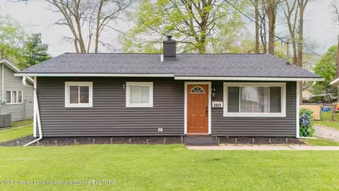 2822 Greenbelt Dr, Lansing, MI 48911