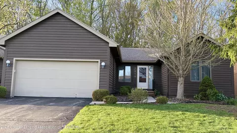 2414 Emerald Lake Dr, East Lansing, MI 48823