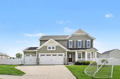 5649 Bittern Dr, Holt, MI 48842