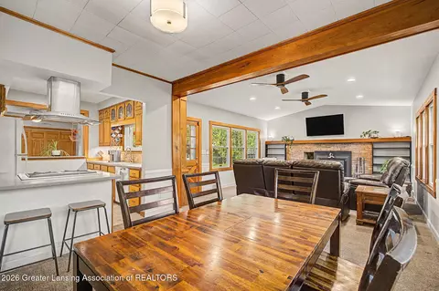 Dining - 4113 Dell Rd, Lansing, MI 48911 photo 3 of 3