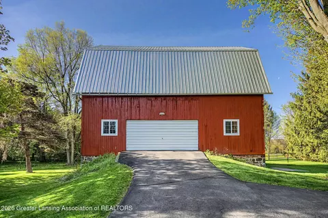Exterior - 4113 Dell Rd, Lansing, MI 48911 photo 6 of 9