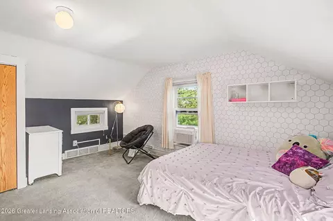 Bedroom - 4113 Dell Rd, Lansing, MI 48911 photo 9 of 9