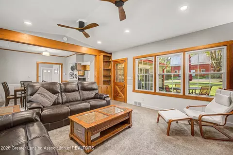 Living - 4113 Dell Rd, Lansing, MI 48911 photo 2 of 3