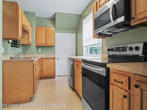 Kitchen - 344 Green St, Perry, MI 48872 photo 1 of 1