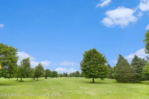 4350 Fruitbelt Ln, Williamston, MI 48895