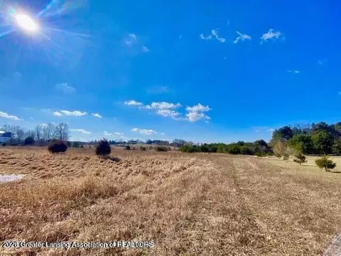 1900 Brookside Ln, Owosso, MI 48867 photo 2